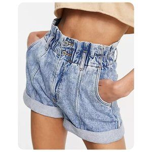 Abercrombie & Fitch The ‘80s Mom Denim Paperbag Short Ultra High Rise